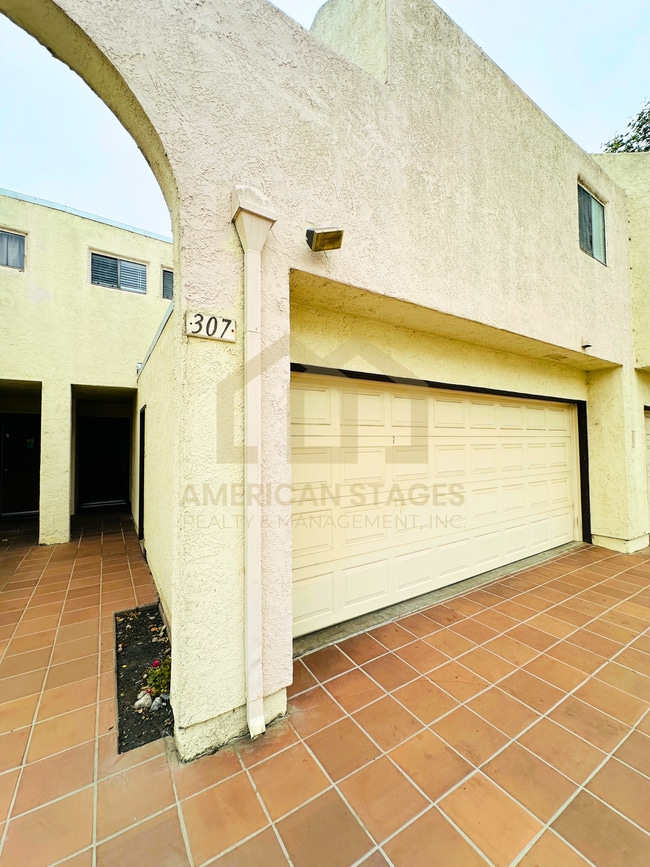 property at 307 N M St