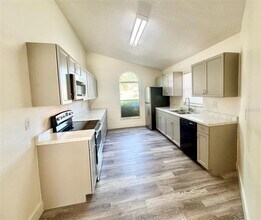 2162 Marathon Ct in Haines City, FL - Building Photo - Building Photo