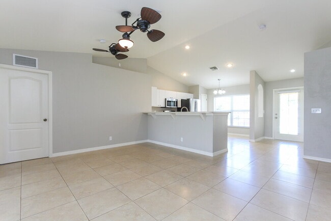 1144 SW 6th Terrace in Cape Coral, FL - Building Photo - Building Photo