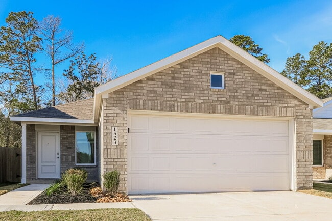 property at 325 Woodland Hills Dr