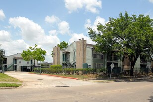 Sugar Branch Condos in Houston, TX - Building Photo