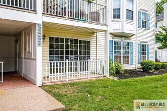 298 Wimbeldon Ct in North Brunswick, NJ - Building Photo - Building Photo