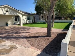 1622 E Cheery Lynn Rd in Phoenix, AZ - Building Photo - Building Photo