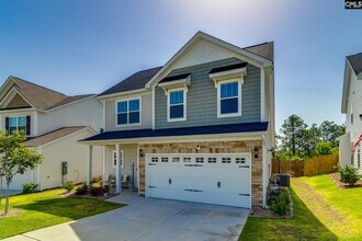 1045 Ashcroft Cir in Columbia, SC - Building Photo - Building Photo