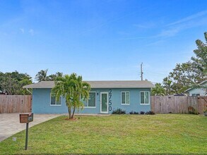 2750 NE 10th Ave in Pompano Beach, FL - Building Photo - Building Photo