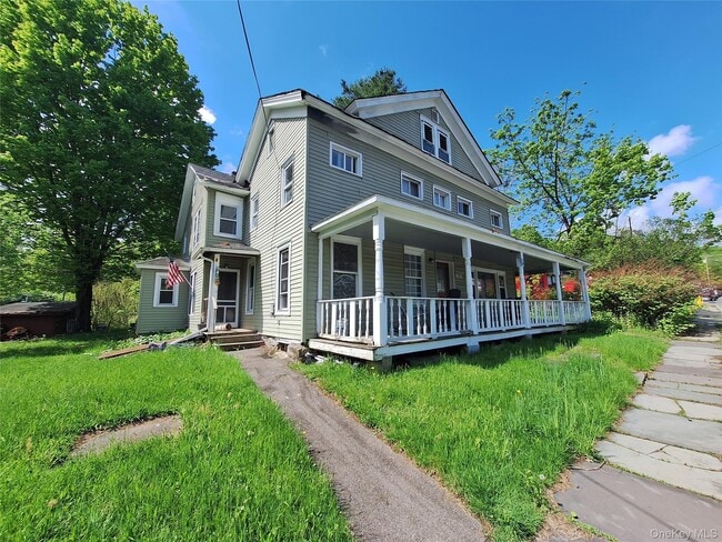 property at 17 Canal St