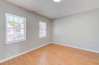 7726 Vermont Ave in St. Louis, MO - Building Photo - Building Photo