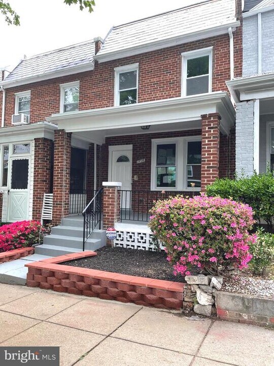 1718 Lang Pl NE in Washington, DC - Building Photo