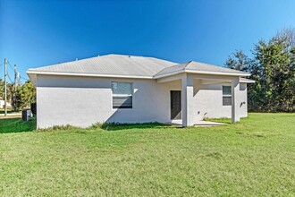 29 Big Bear Ln in Palm Coast, FL - Building Photo - Building Photo