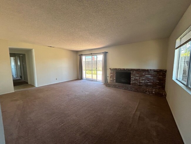 1311 Oceanaire Dr in San Luis Obispo, CA - Building Photo - Building Photo