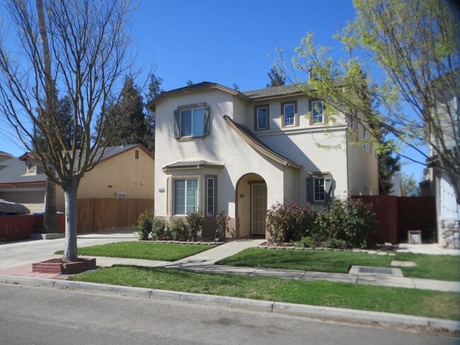 property at 4125 Pathway Ln