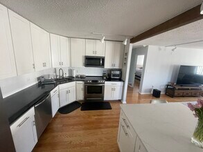 131 Coolidge Ave in Watertown, MA - Building Photo - Building Photo