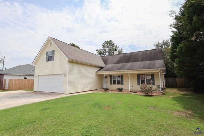 103 Lions Gate in Bonaire, GA - Building Photo - Building Photo