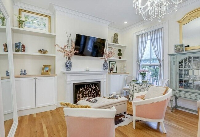 376 Marlborough St, Unit 4
