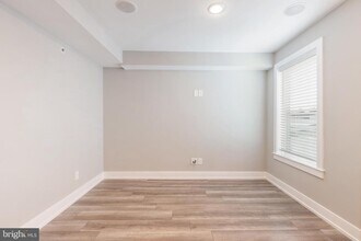 419 W Cumberland St-Unit -4 in Philadelphia, PA - Foto de edificio - Building Photo