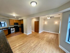 6557 S Minerva Ave in Chicago, IL - Foto de edificio - Building Photo