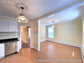 15 Laurel St in Somerville, MA - Building Photo - Building Photo
