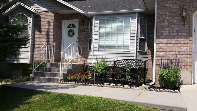 1067 E 100 S St in Lindon, UT - Building Photo - Building Photo