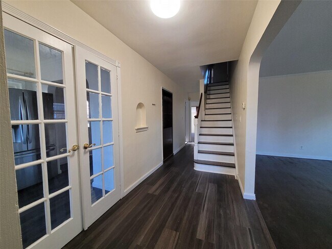 77-07 168th St in Queens, NY - Building Photo - Building Photo
