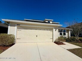 8704 Lake George Cir W in Macclenny, FL - Building Photo