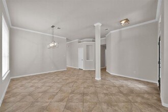 47 E Montfair Blvd in Spring, TX - Building Photo - Building Photo