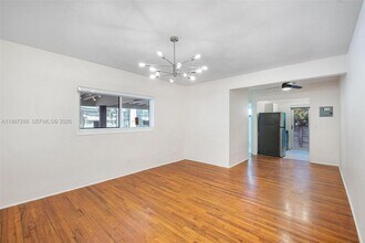 428 Collins Ave in Miami Beach, FL - Building Photo - Building Photo