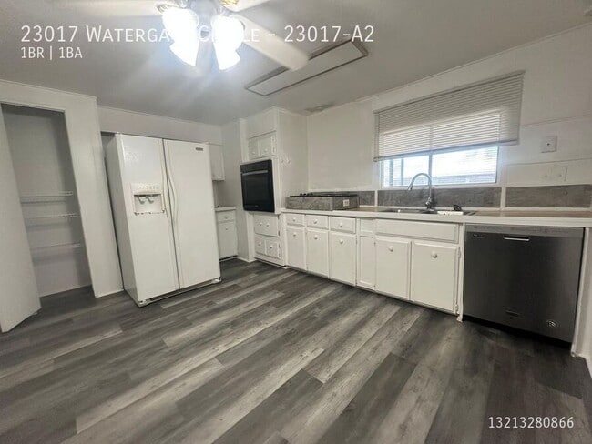 property at 23017 Watergate Cir
