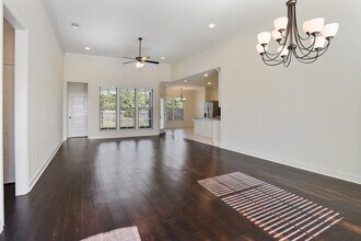 4868 Old Landing Dr in Baton Rouge, LA - Building Photo - Building Photo