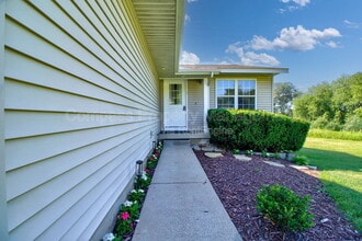 3610 13 Mile Rd NE in Rockford, MI - Building Photo - Building Photo