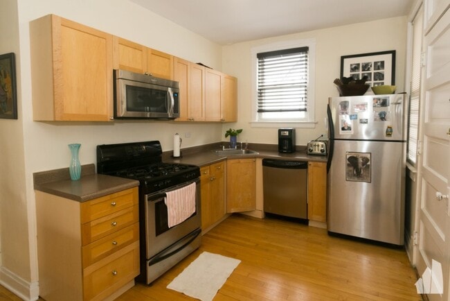 3538 W Grace St, Unit 2E