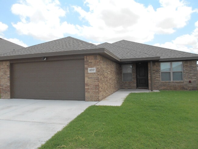 8707 16th St in Lubbock, TX - Building Photo - Building Photo