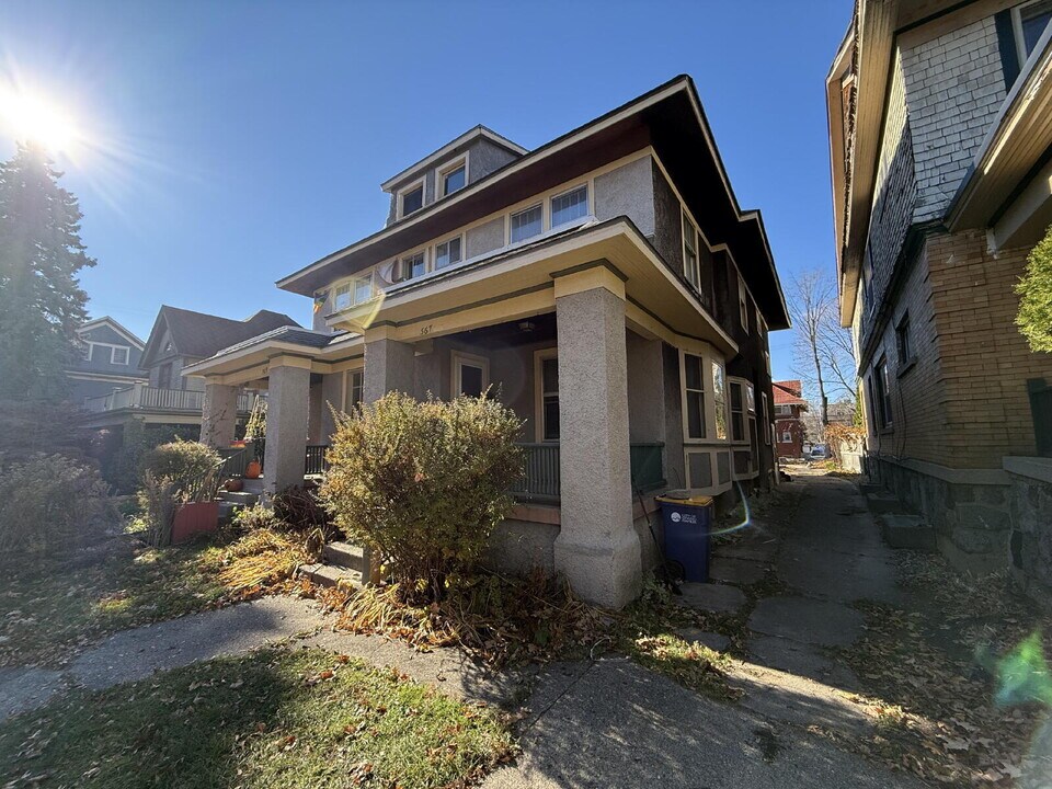567 Paris Ave SE in Grand Rapids, MI - Building Photo