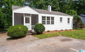 921 5 Mile Rd in Birmingham, AL - Building Photo