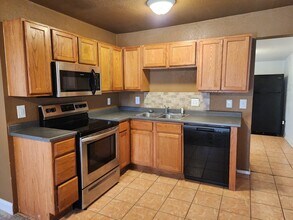 8607 NE 5th St in Midwest City, OK - Building Photo - Building Photo