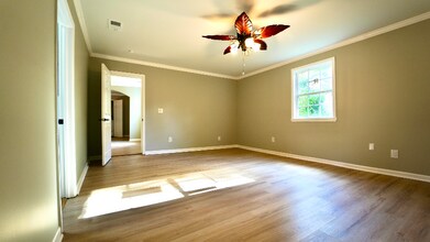 311 S 2nd St in Warner Robins, GA - Foto de edificio - Building Photo