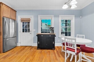 55 Gates St, Unit 1 in Boston, MA - Building Photo - Building Photo