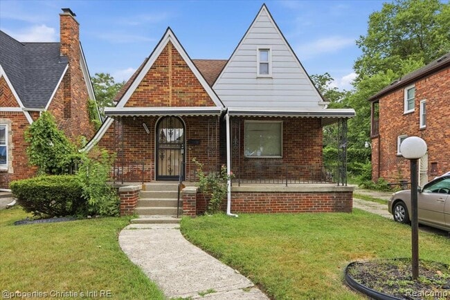 property at 10024 Mark Twain St