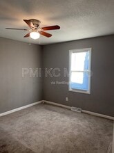 8304 E 110 Terrace in Kansas City, MO - Building Photo - Building Photo