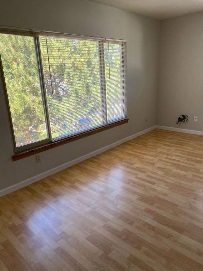 property at 2511-2513 Bly St