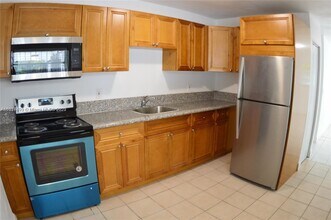 179 NW 69th St-Unit -0 in Miami, FL - Building Photo - Building Photo