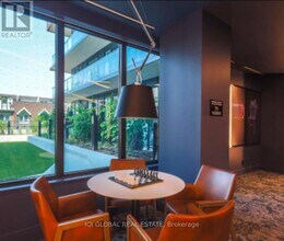 285 Dufferin St in Toronto, ON - Building Photo - Building Photo