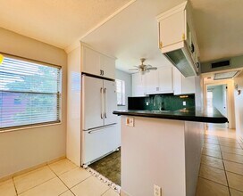 69 Sheffield C in West Palm Beach, FL - Building Photo - Building Photo