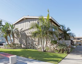 Tropicana Apartments in Long Beach, CA - Building Photo