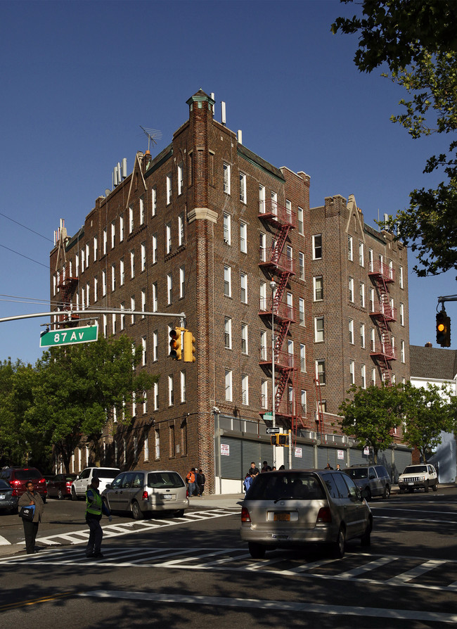 150-73-150-81 87th Ave in Jamaica, NY - Foto de edificio - Building Photo