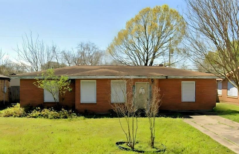 1909 2nd Ave N in Texas City, TX - Building Photo