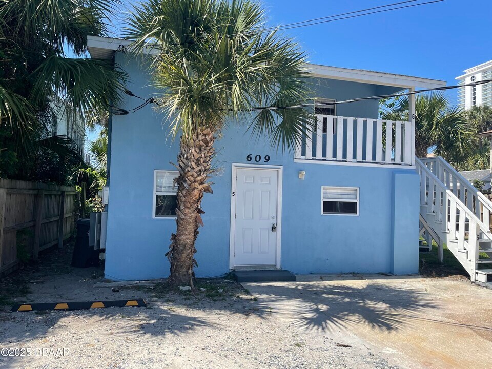 609 Ora St in Daytona Beach, FL - Building Photo