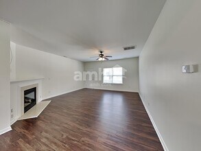 104 Thorsen Dr in Mooresville, NC - Building Photo - Building Photo