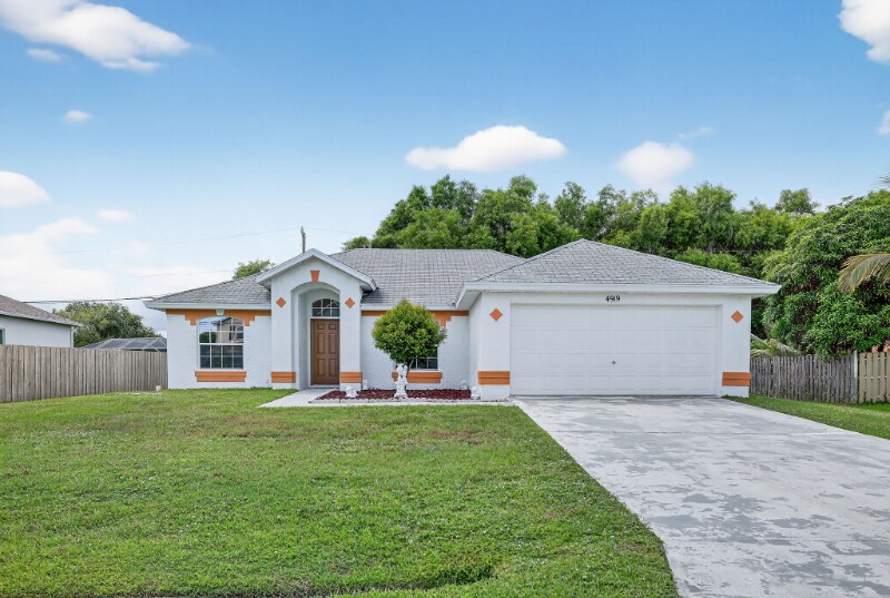 4919 NW Forlano St in Port St. Lucie, FL - Building Photo