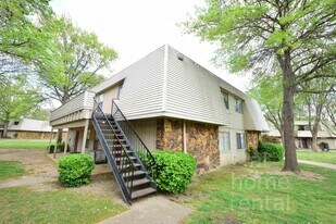 6601 S Zunis Ave in Tulsa, OK - Building Photo
