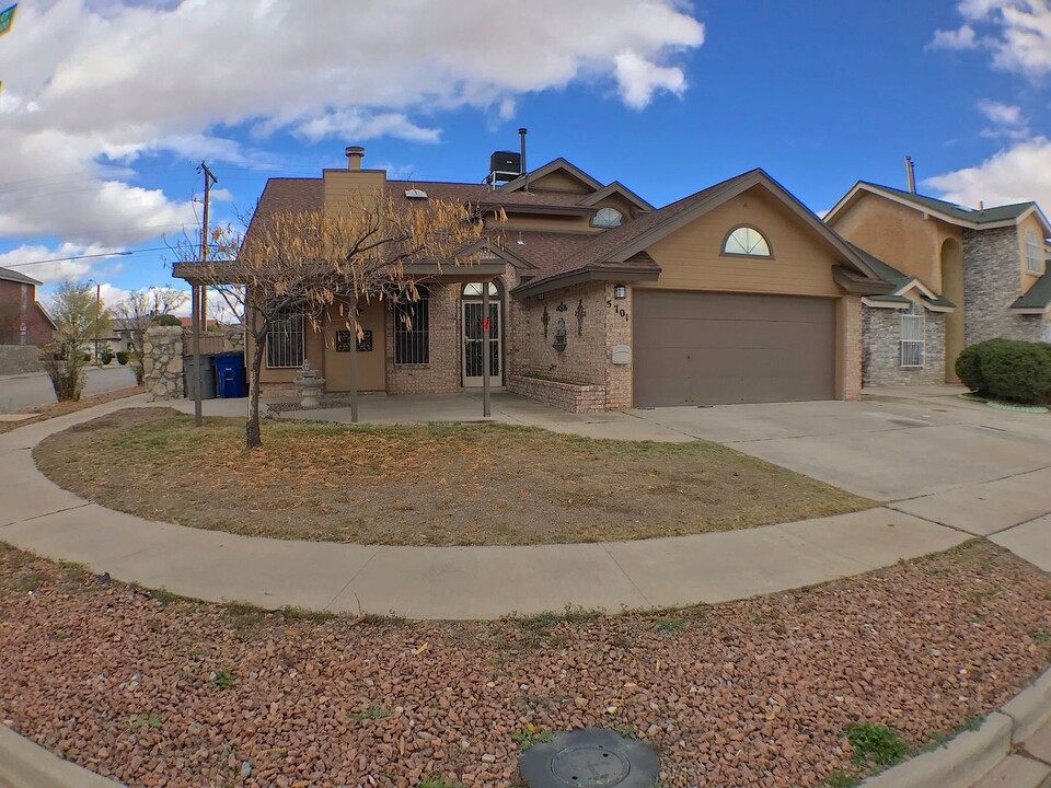 5701 Stan Musial Ct in El Paso, TX - Building Photo